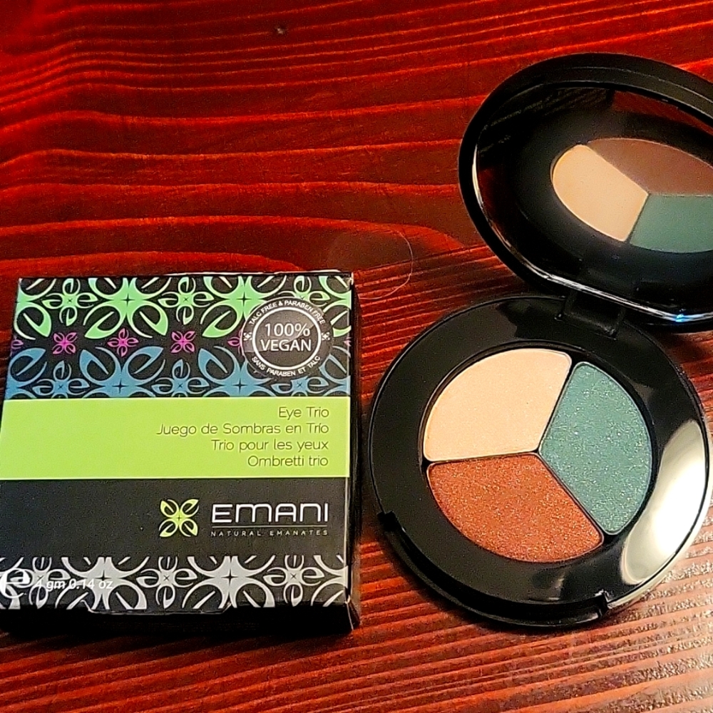 NIB Emani eye shadow Trio 406 Aqua Gold